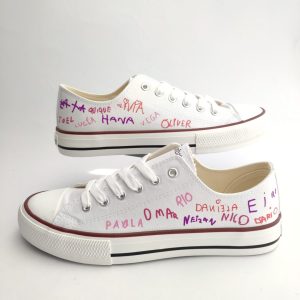 Regalo profesor nombres niños baja