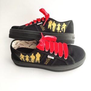 Cordones de terciopelo rojos